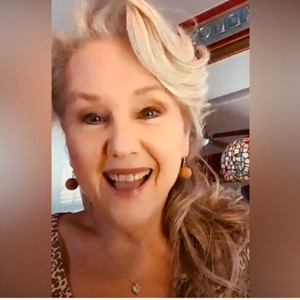 Hi. It’s me - Picture 2 of 3